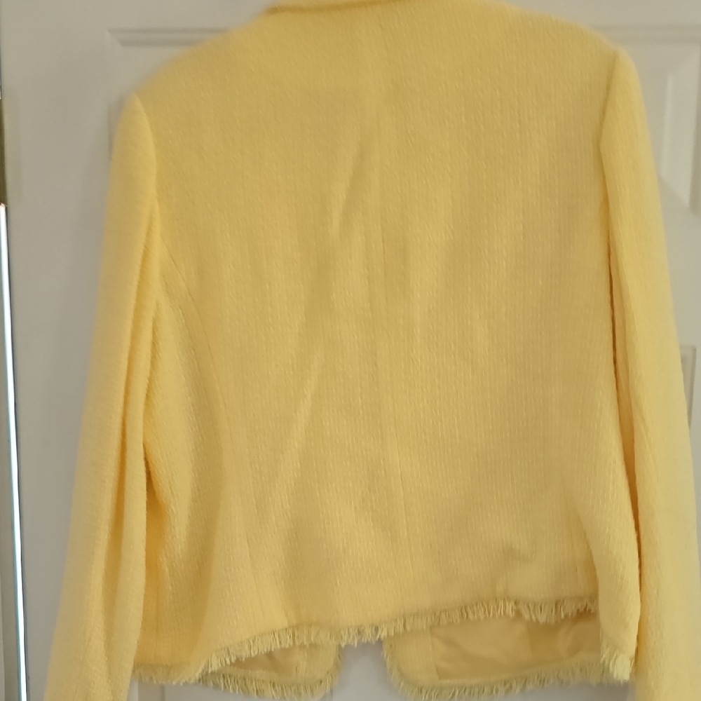 Sag Harbor Yellow Textured Blazer - Picture 5 of 5